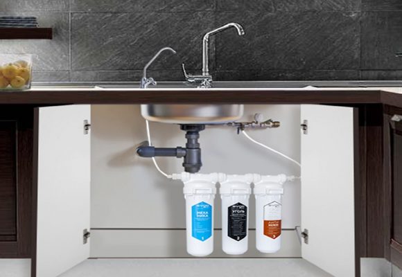 Кухонная раковина с системой очистки питьевой воды